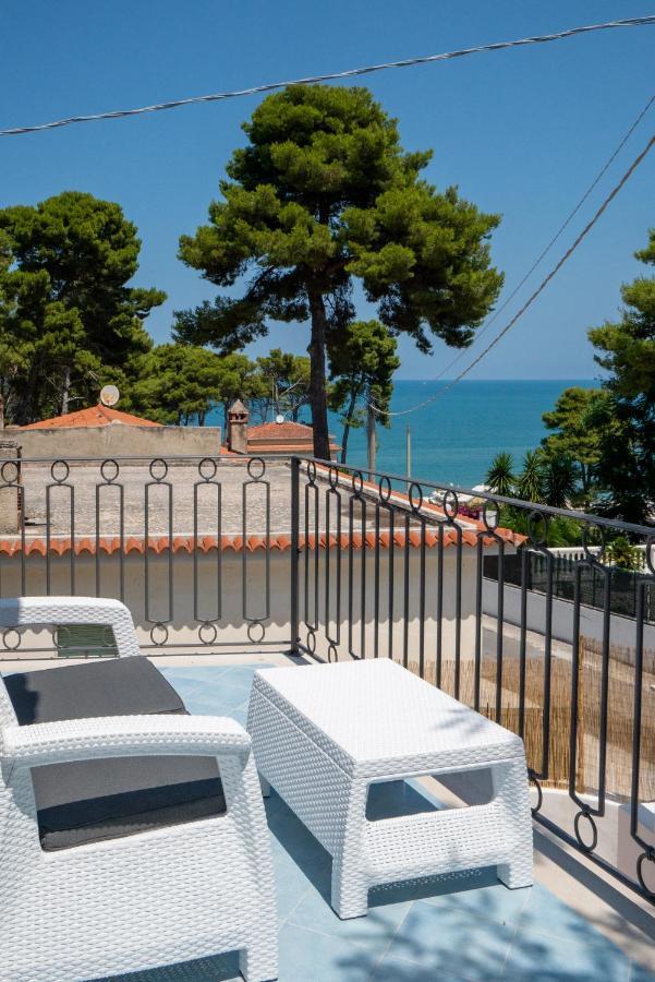 Park Hotel Villa Maria San Menaio Bagian luar foto