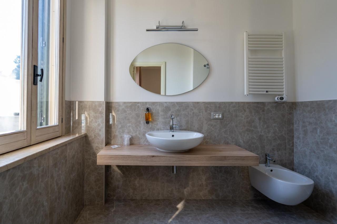Park Hotel Villa Maria San Menaio Bagian luar foto