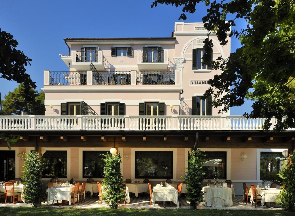 Park Hotel Villa Maria San Menaio Bagian luar foto